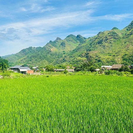 Du Gia Field View Homestay Làng Cac 외부 사진