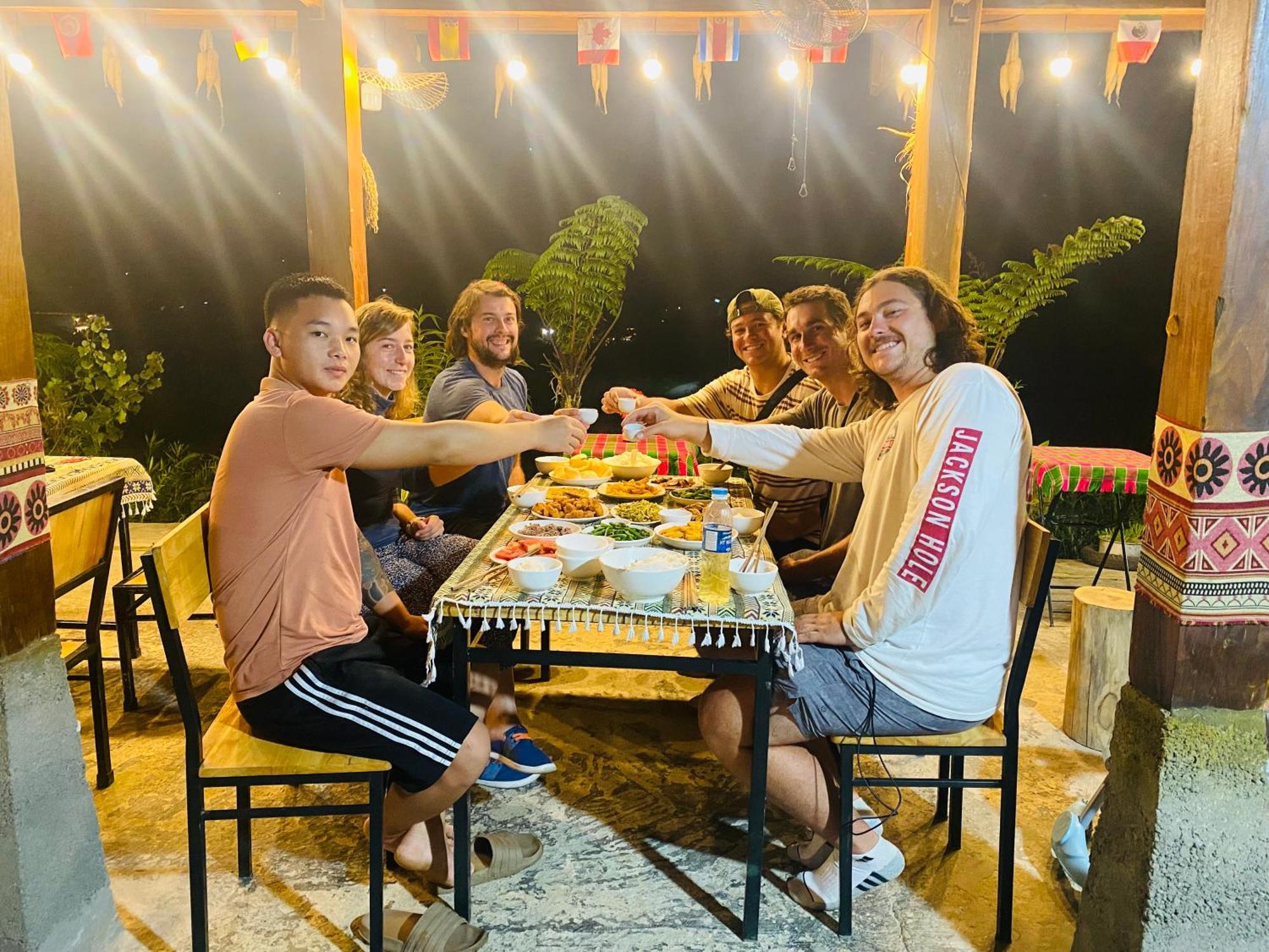 Du Gia Field View Homestay Làng Cac 외부 사진