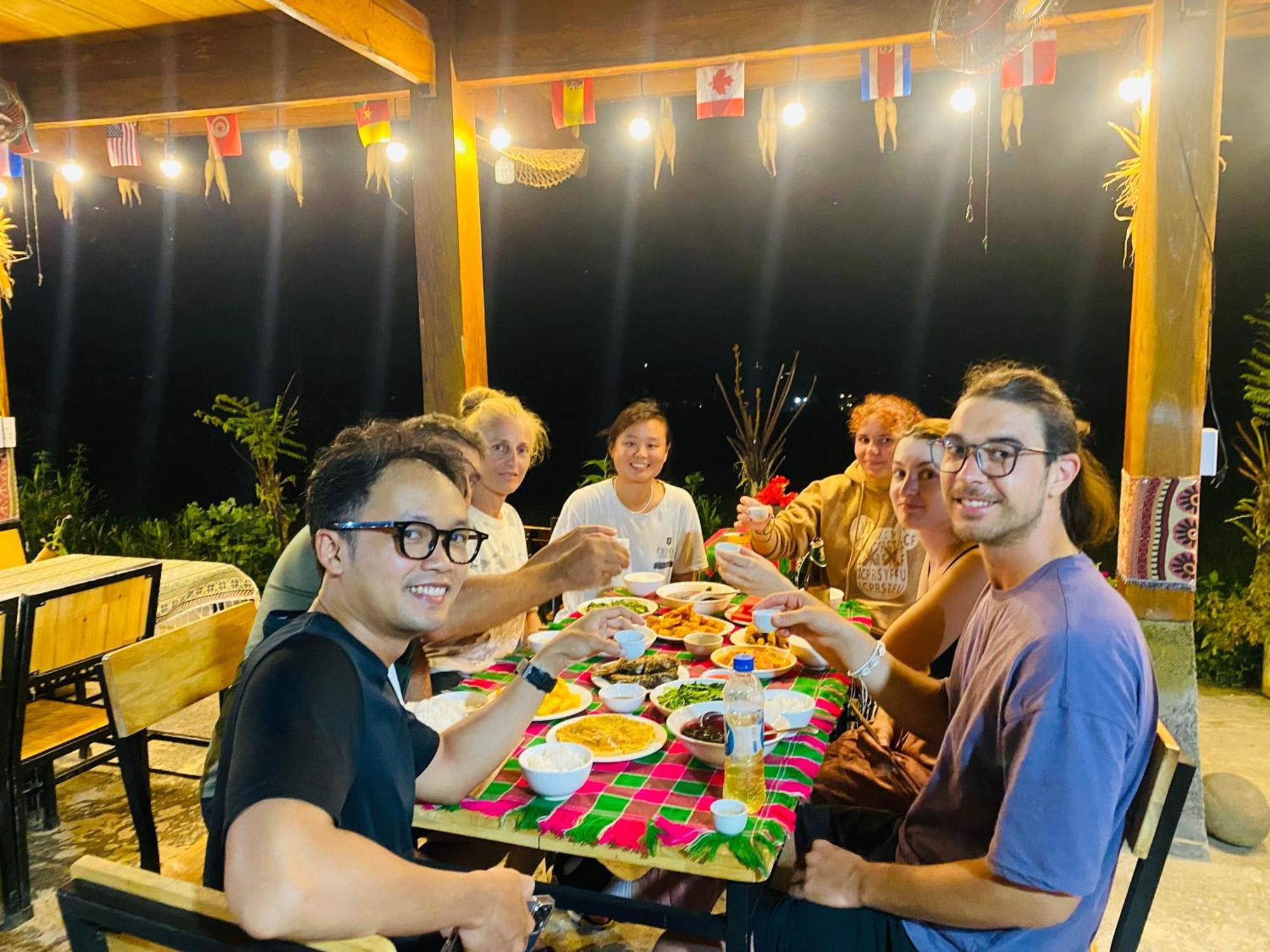 Du Gia Field View Homestay Làng Cac 외부 사진