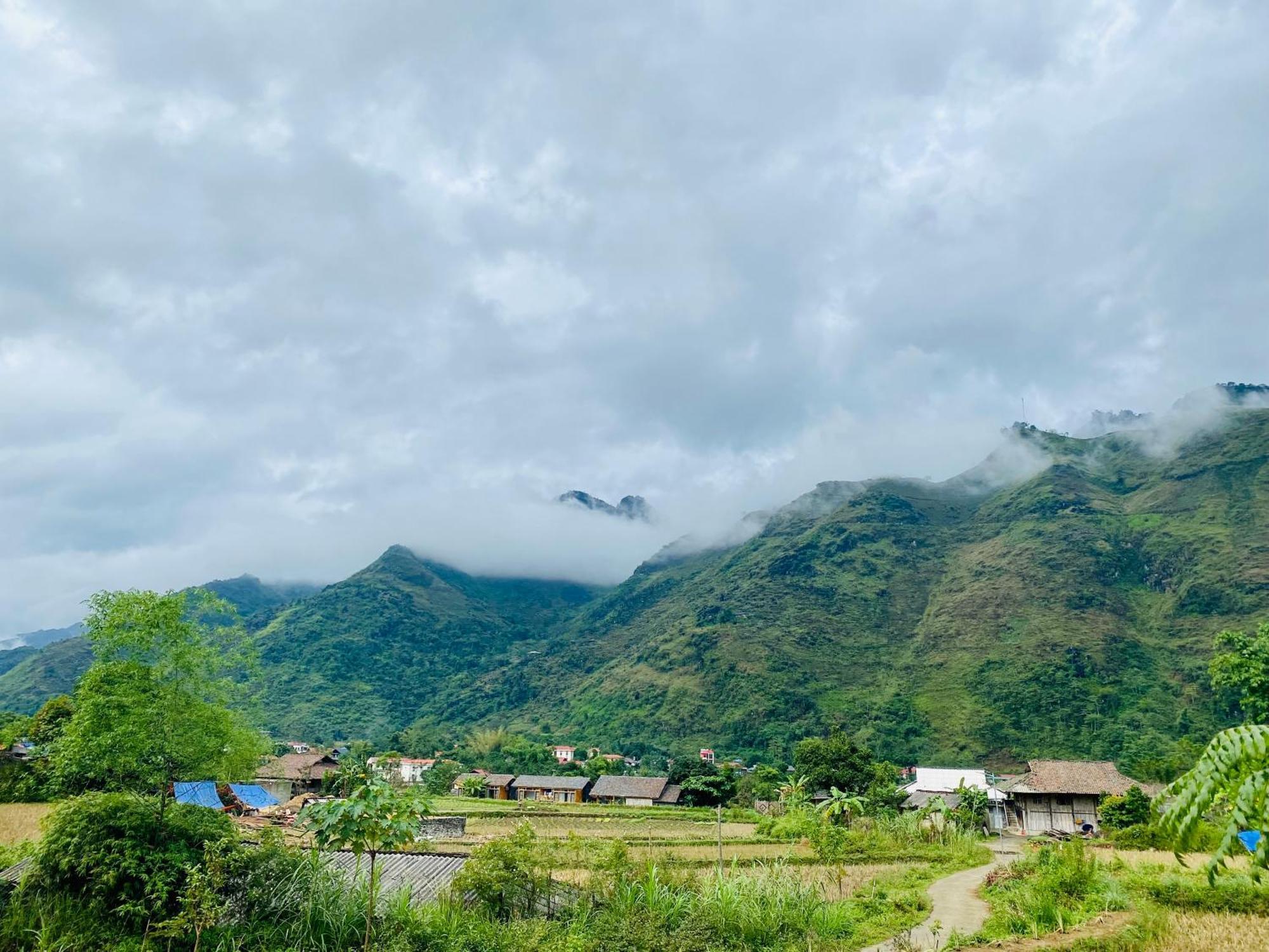 Du Gia Field View Homestay Làng Cac 외부 사진