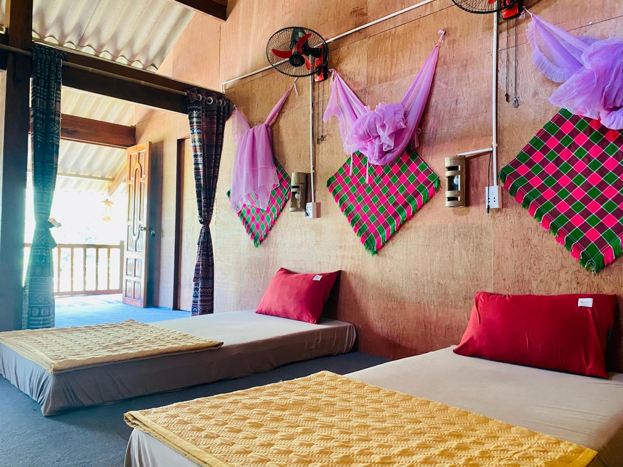Du Gia Field View Homestay Làng Cac 외부 사진