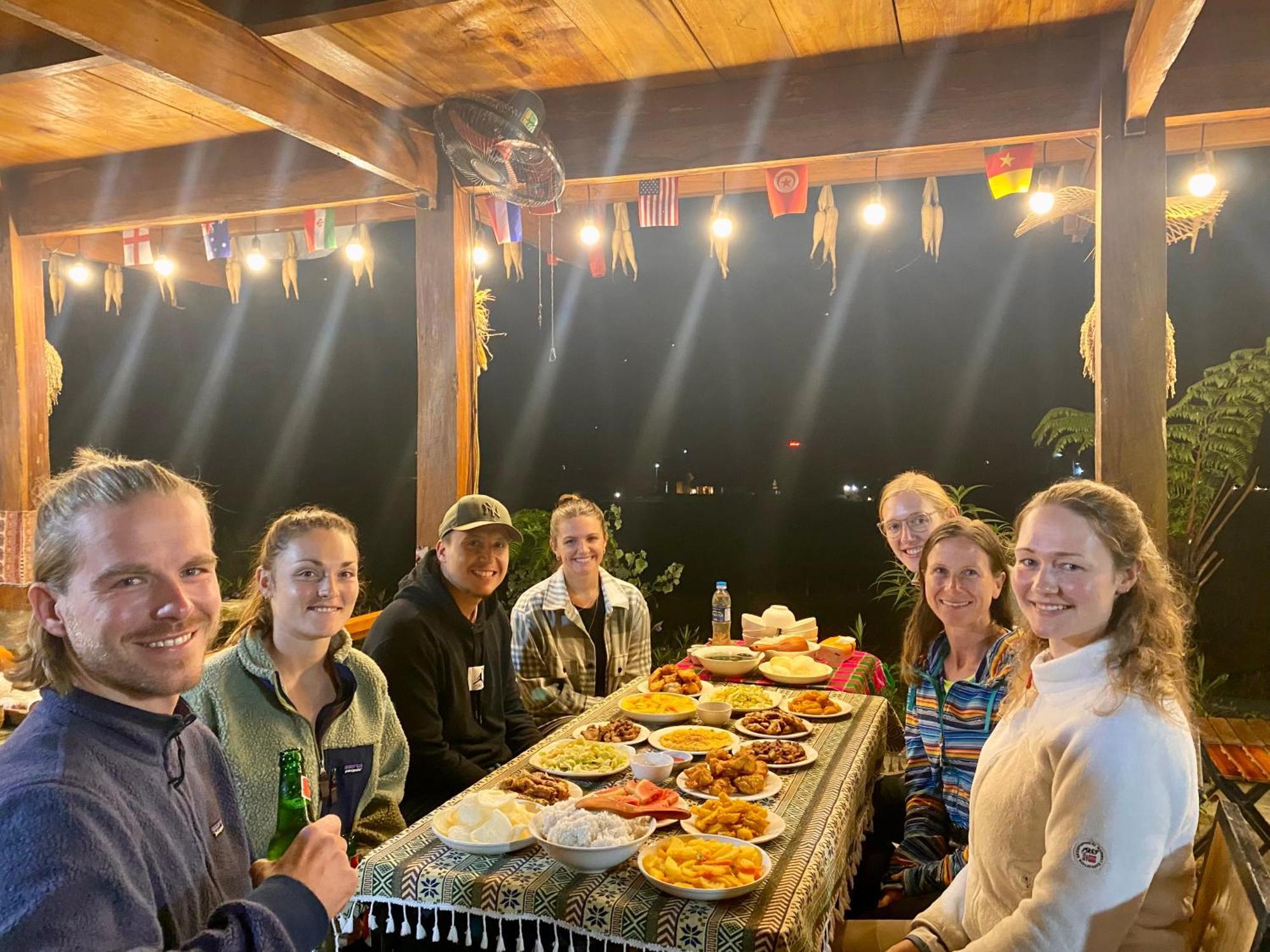 Du Gia Field View Homestay Làng Cac 외부 사진