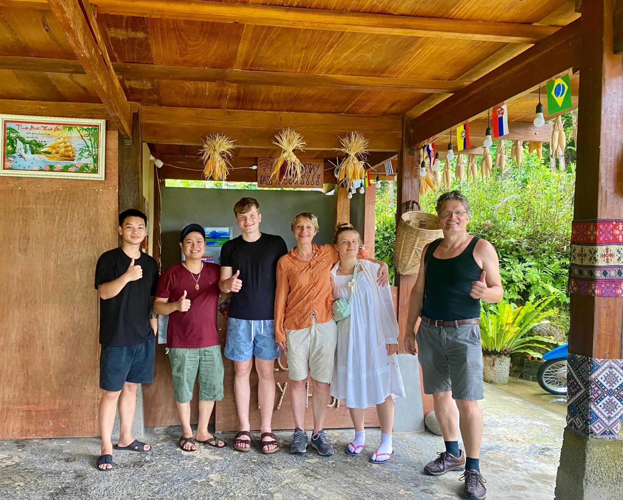 Du Gia Field View Homestay Làng Cac 외부 사진