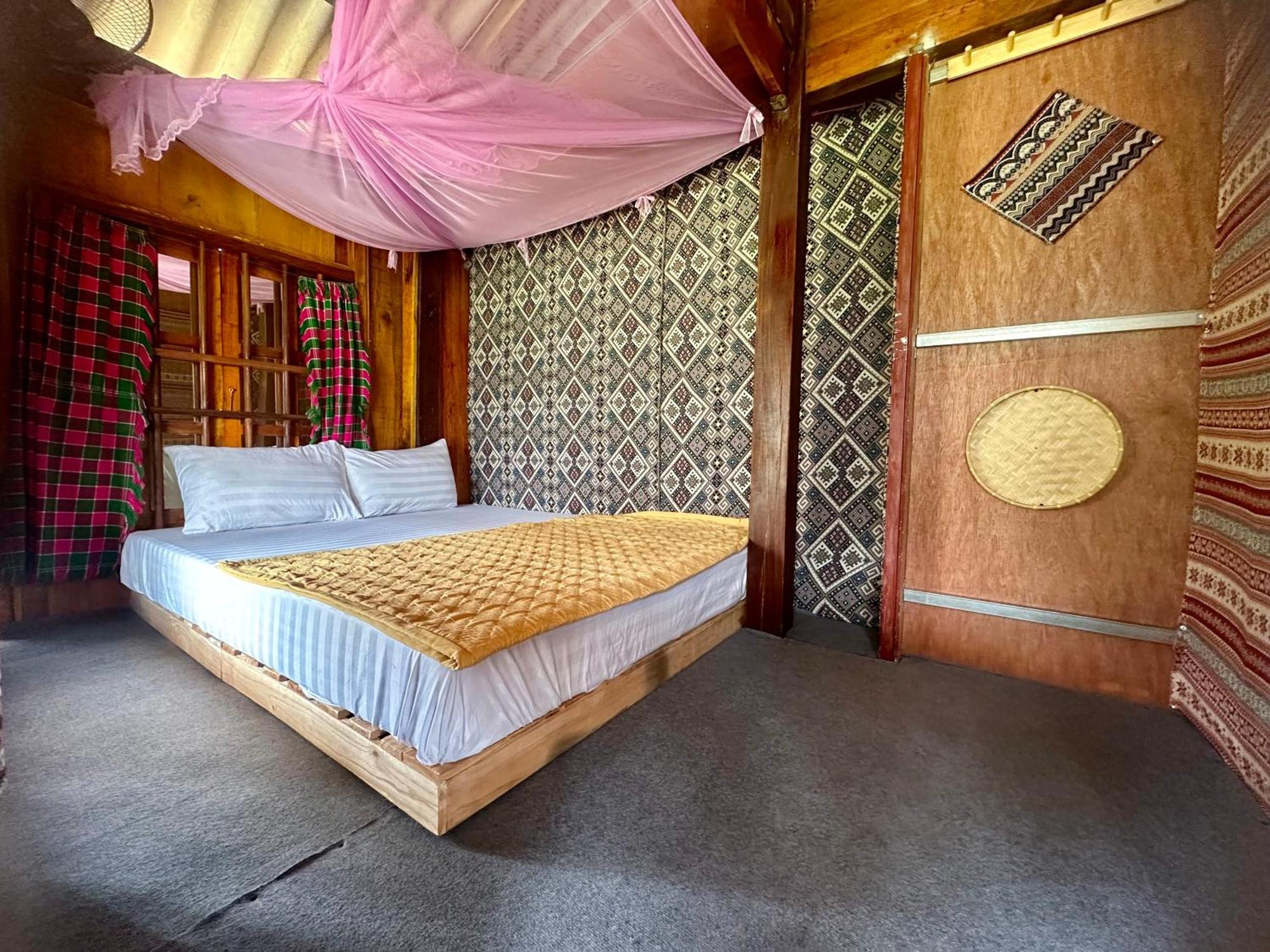 Du Gia Field View Homestay Làng Cac 외부 사진