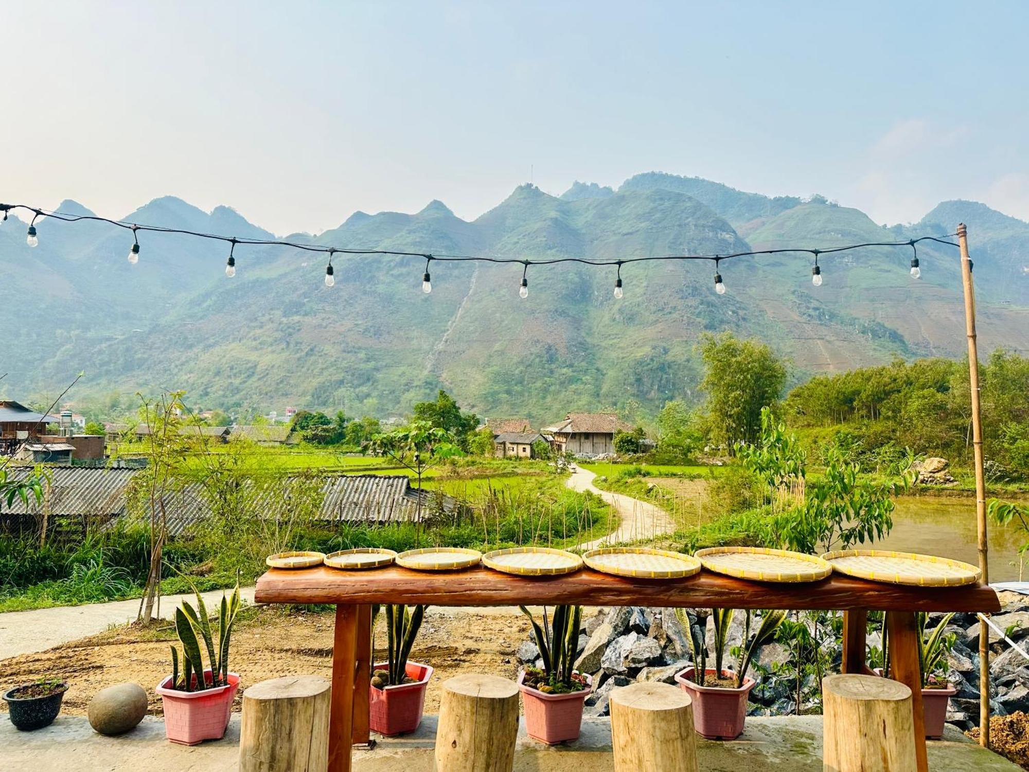 Du Gia Field View Homestay Làng Cac 외부 사진